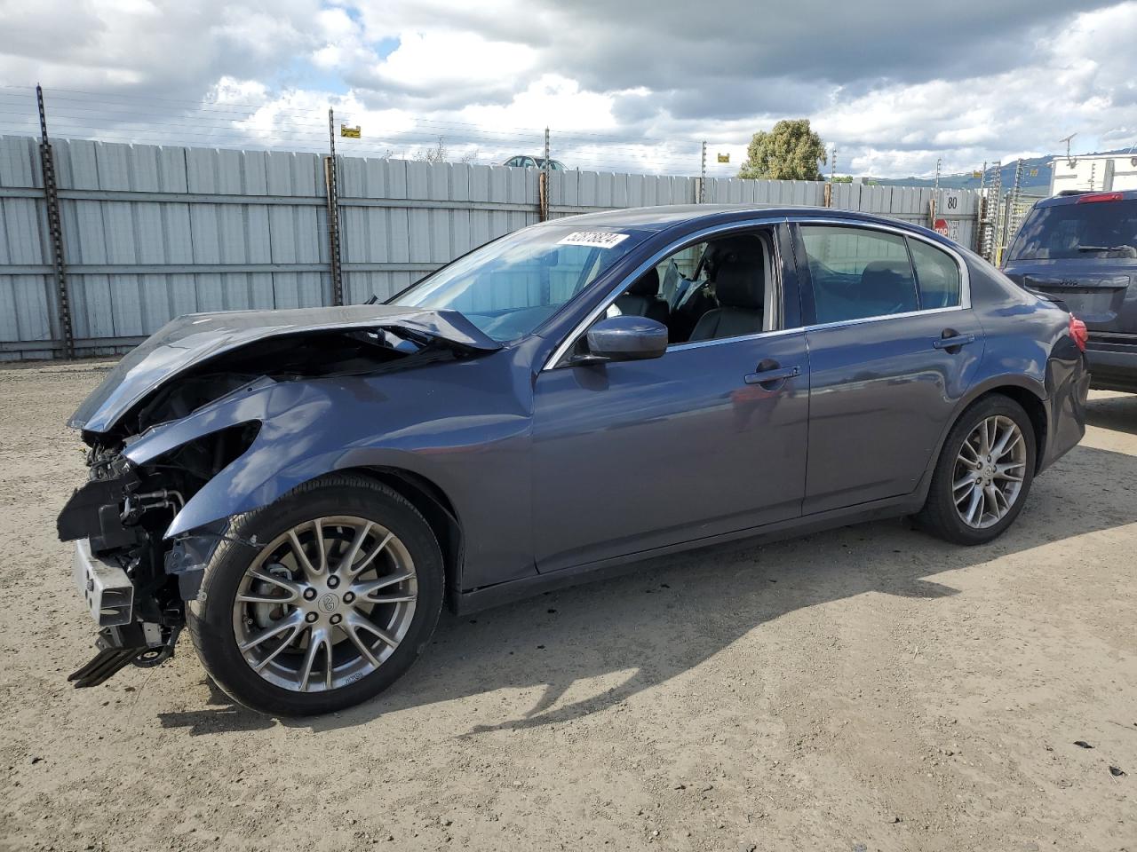 Infiniti G (2012)