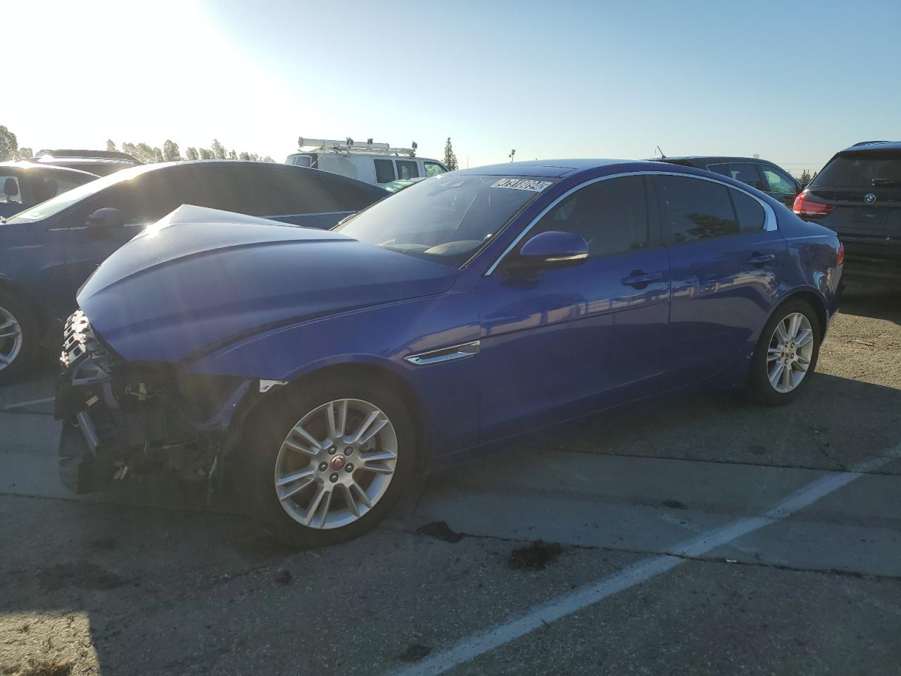 Jaguar Xe (2017)