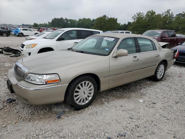 Lincoln Towncar (2004)