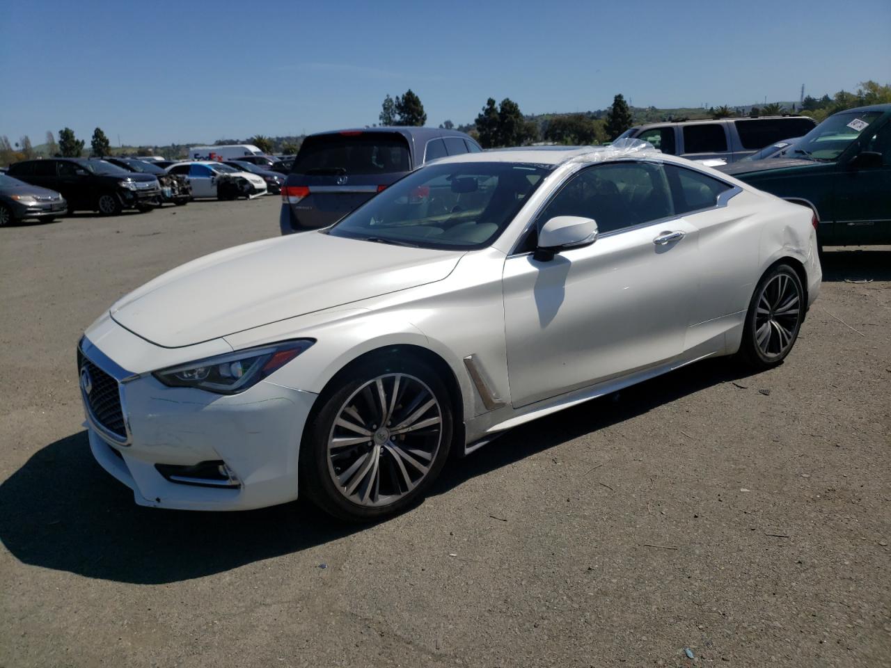 Infiniti Q60 (2017)