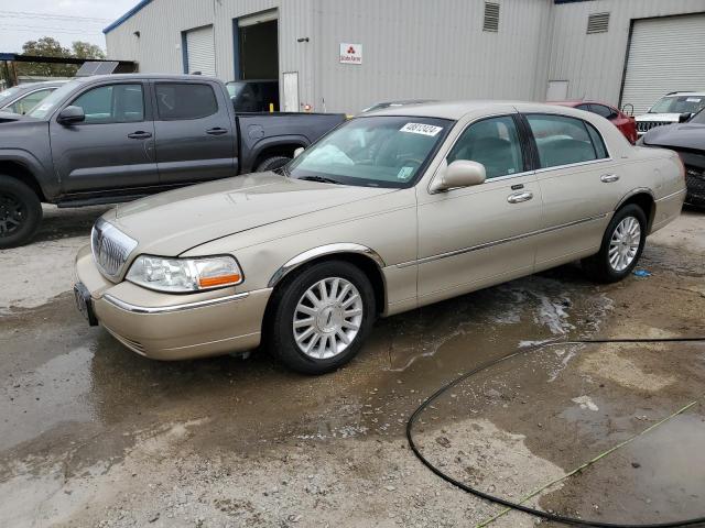 Lincoln Towncar (2004)