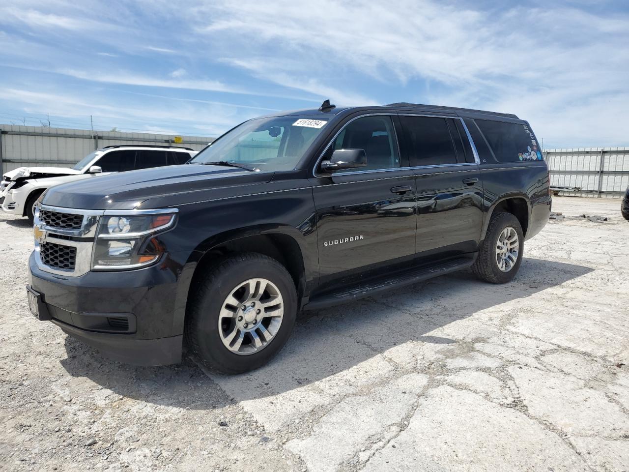 Chevrolet Suburban (2017)