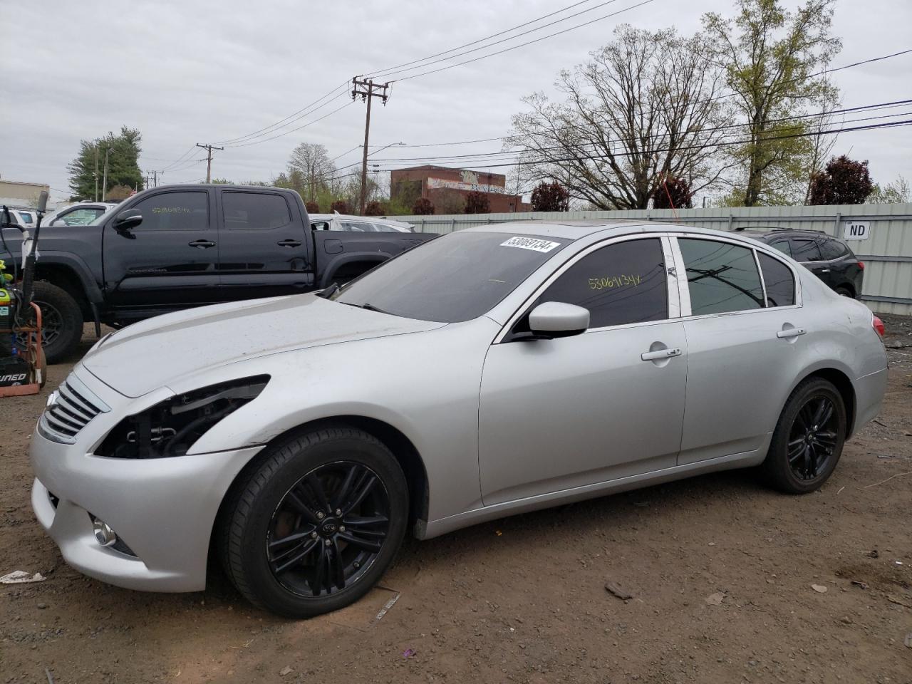 Infiniti G (2013)