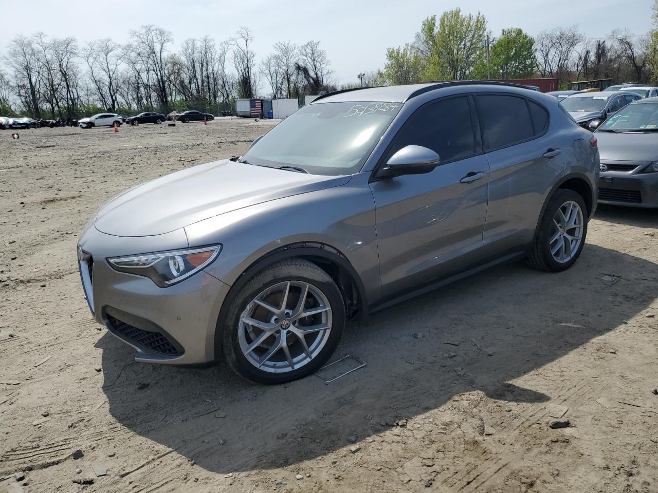 Alfa-romeo Stelvio (2018)
