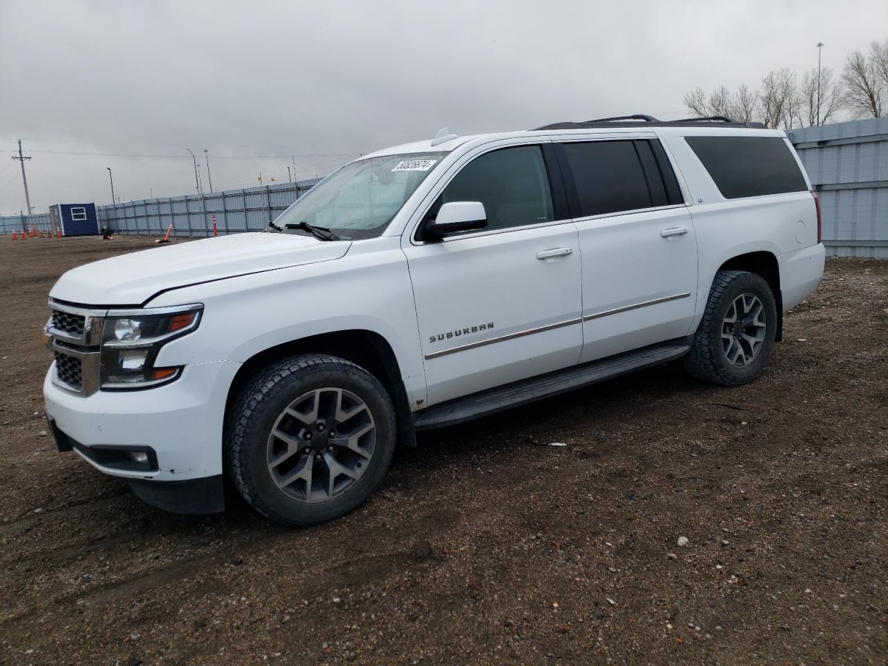 Chevrolet Suburban (2016)