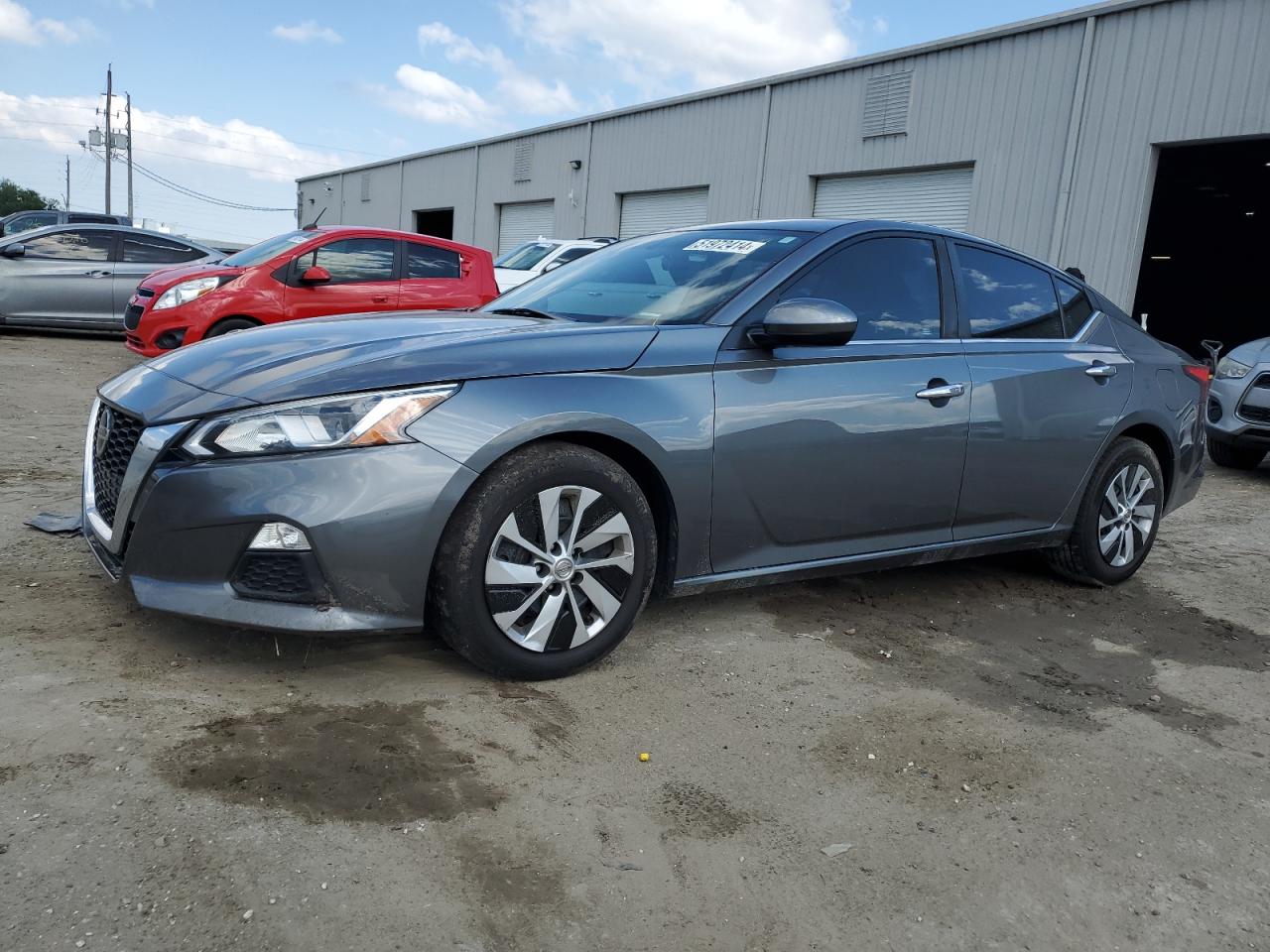 Nissan Altima s (2019)