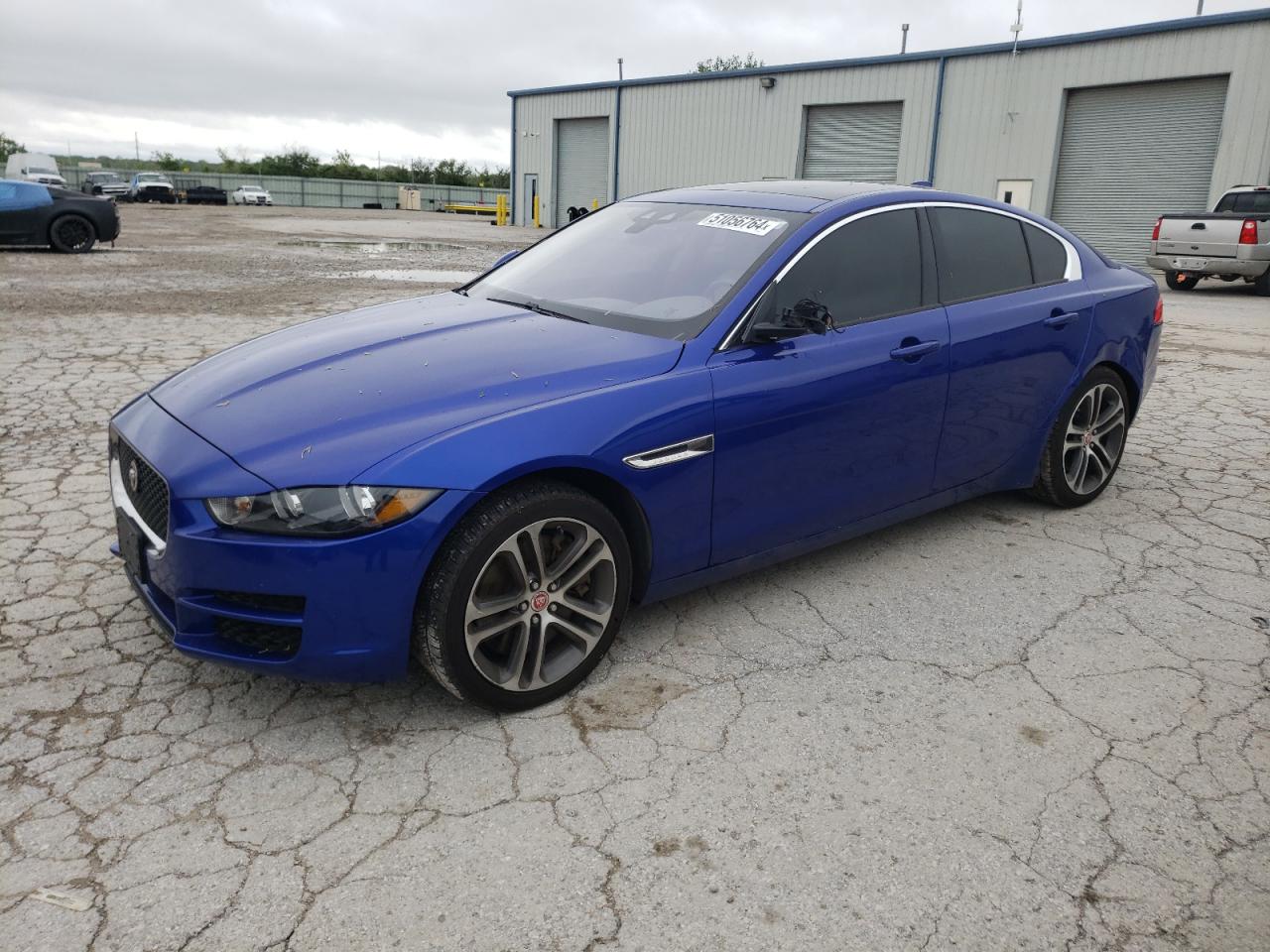 Jaguar Xe (2017)
