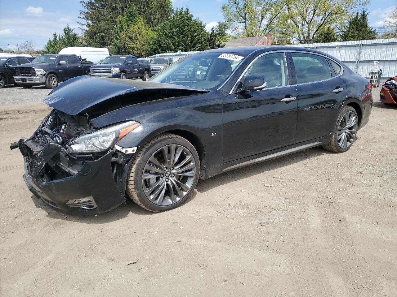 Infiniti Q70 (2017)