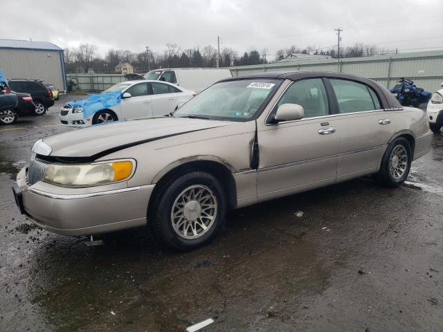 Lincoln Towncar (2001)