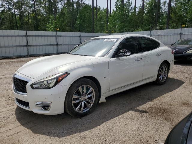 Infiniti Q70 (2015)