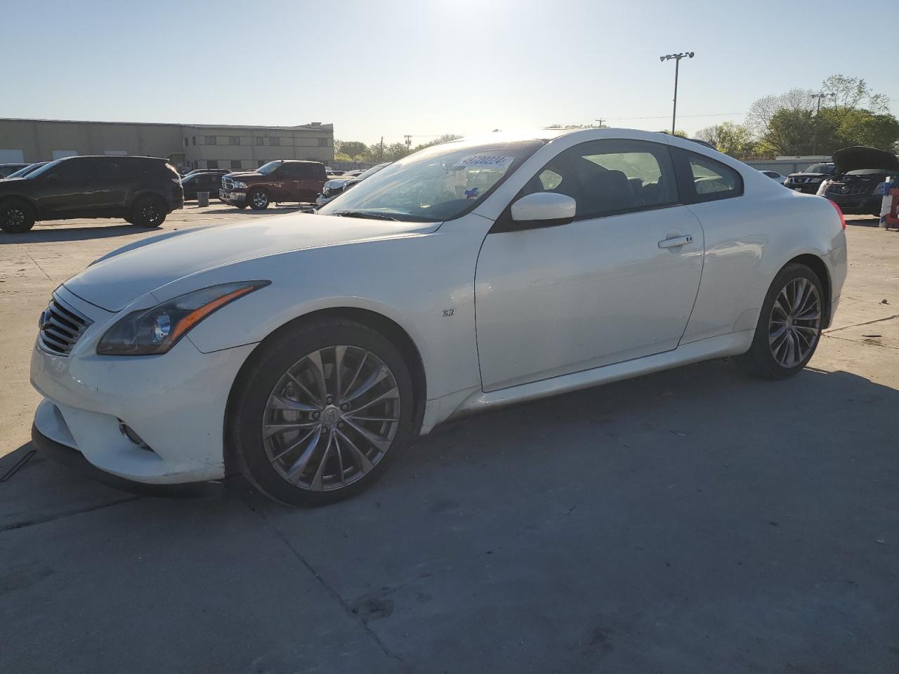 Infiniti Q60 (2014)