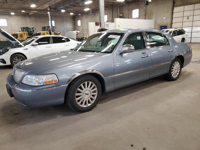 Lincoln Towncar (2004)
