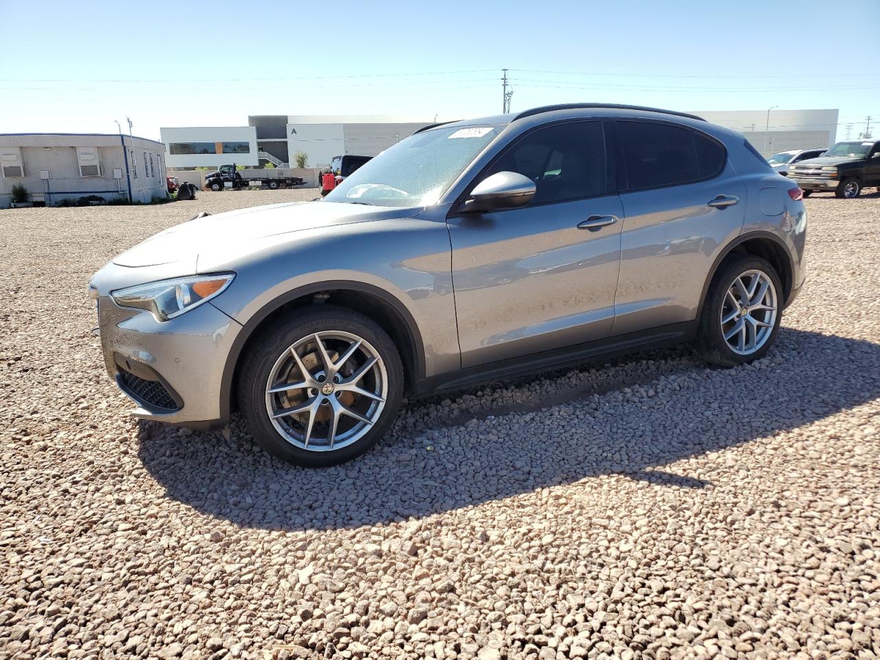 Alfa-romeo Stelvio (2018)