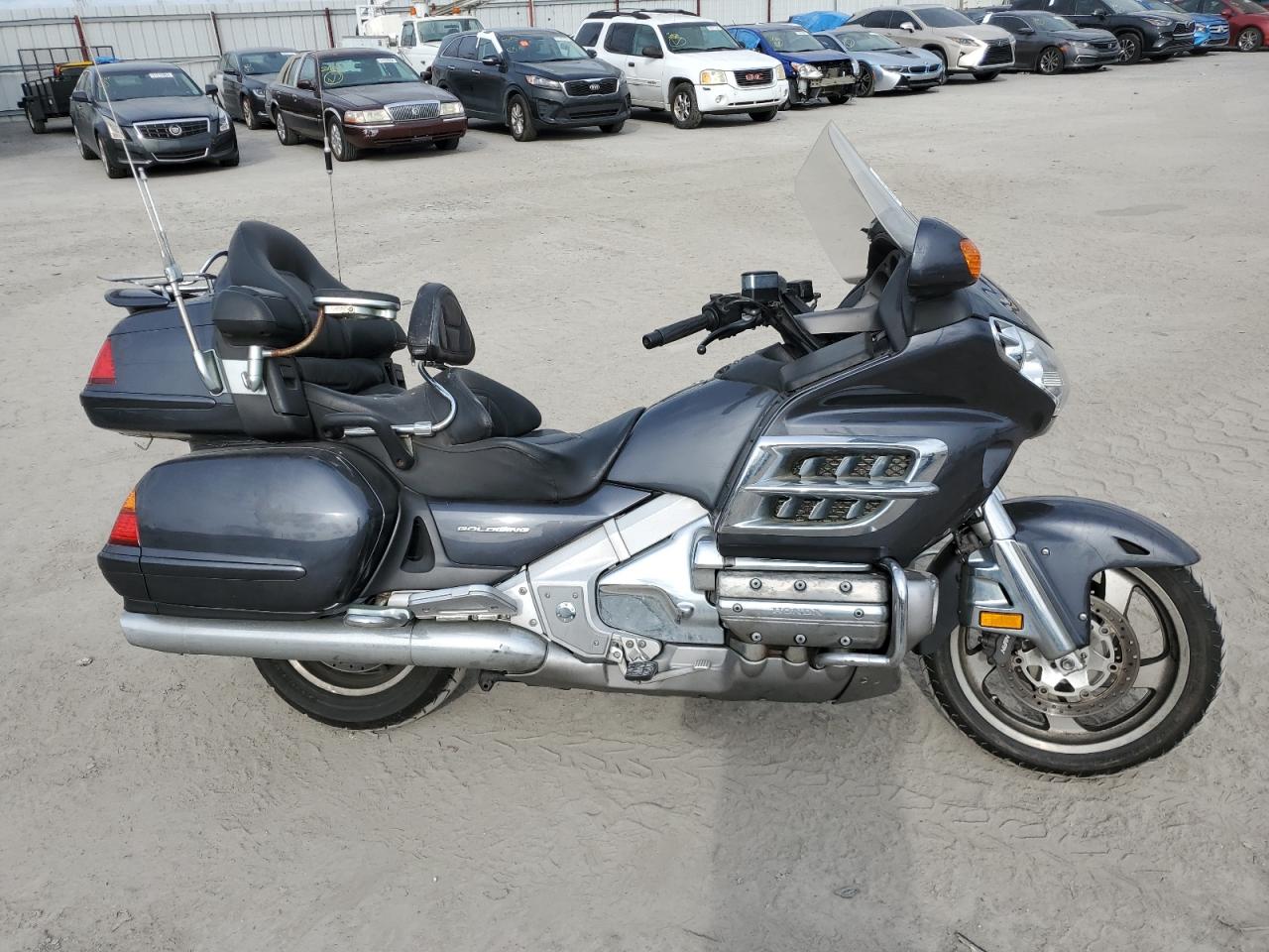 Honda Legend (2005)
