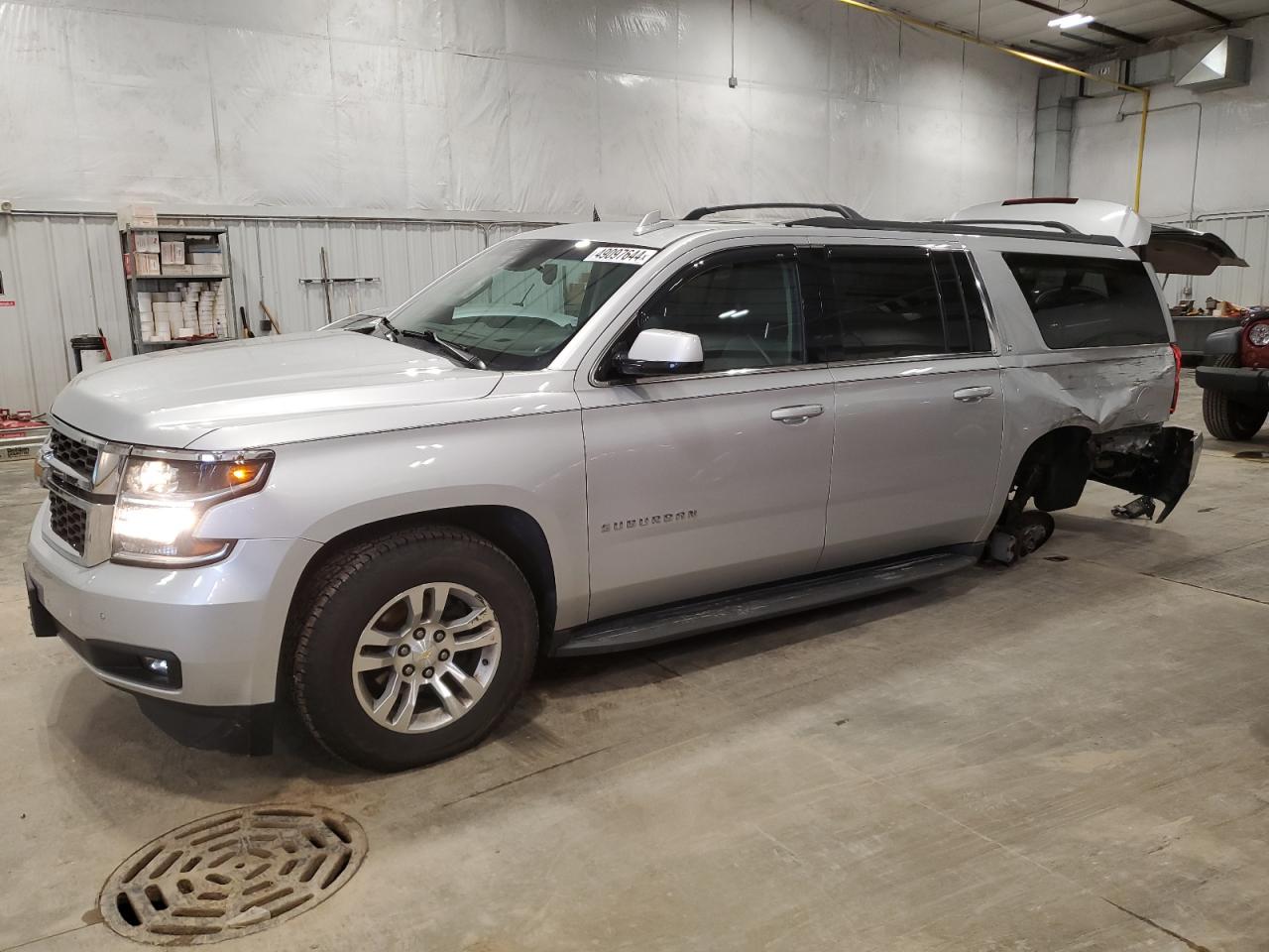 Chevrolet Suburban (2015)