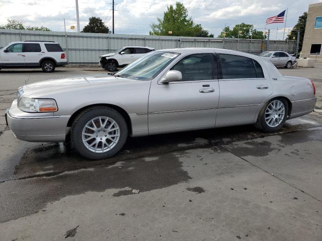 Lincoln Towncar (2009)