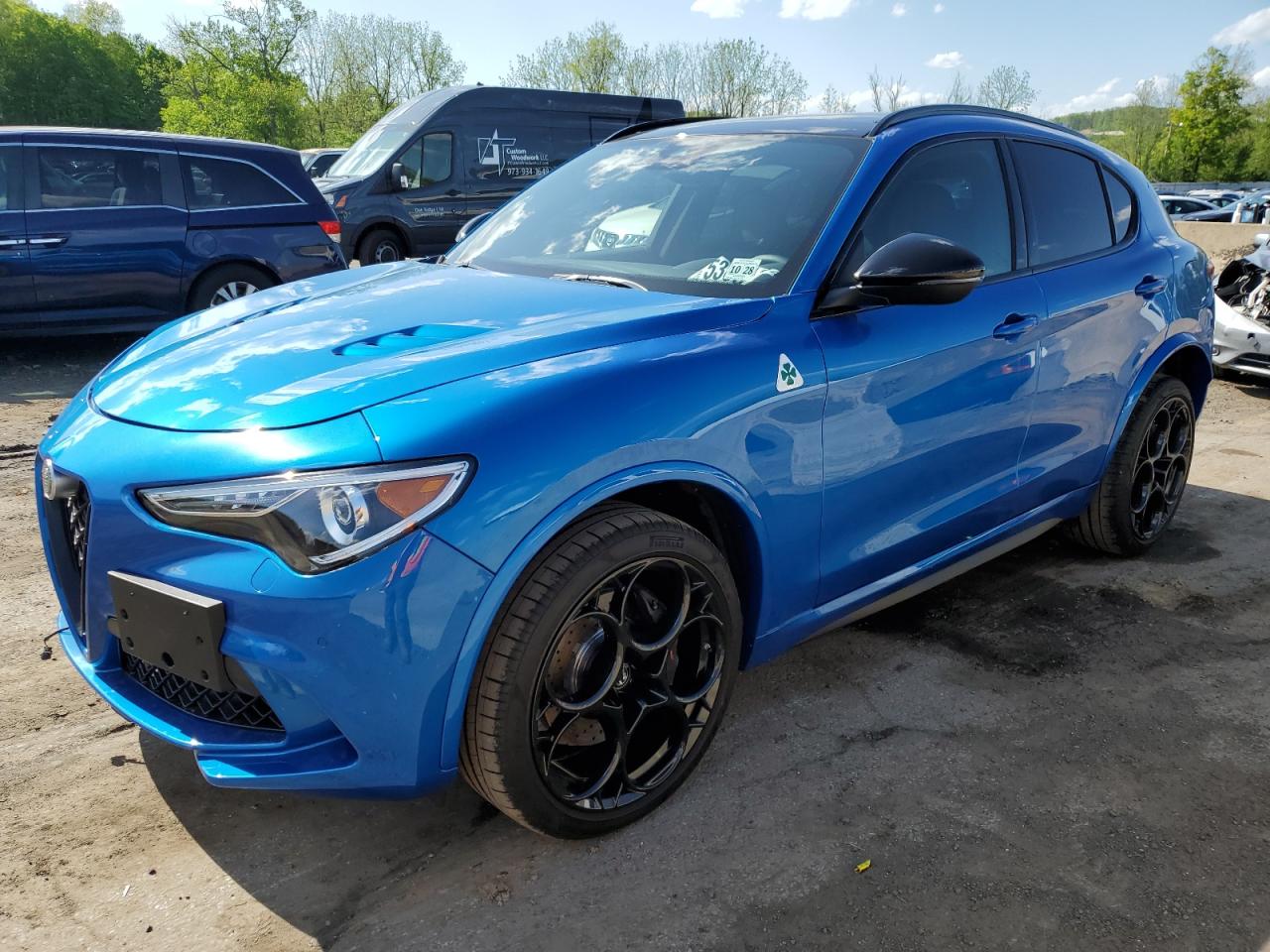 Alfa-romeo Stelvio (2023)