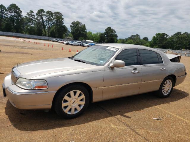 Lincoln Towncar (2003)