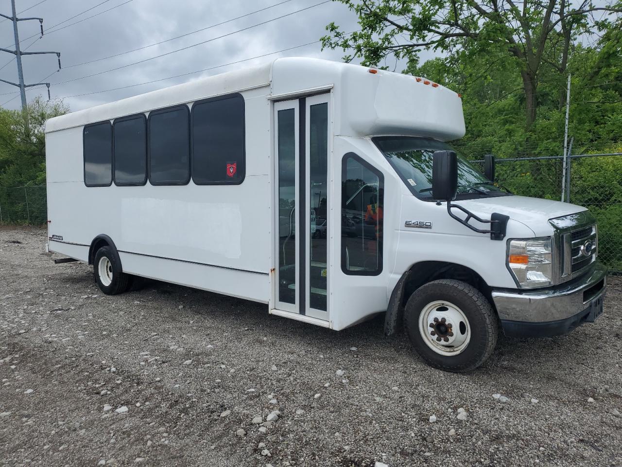 Ford Econoline (2014)