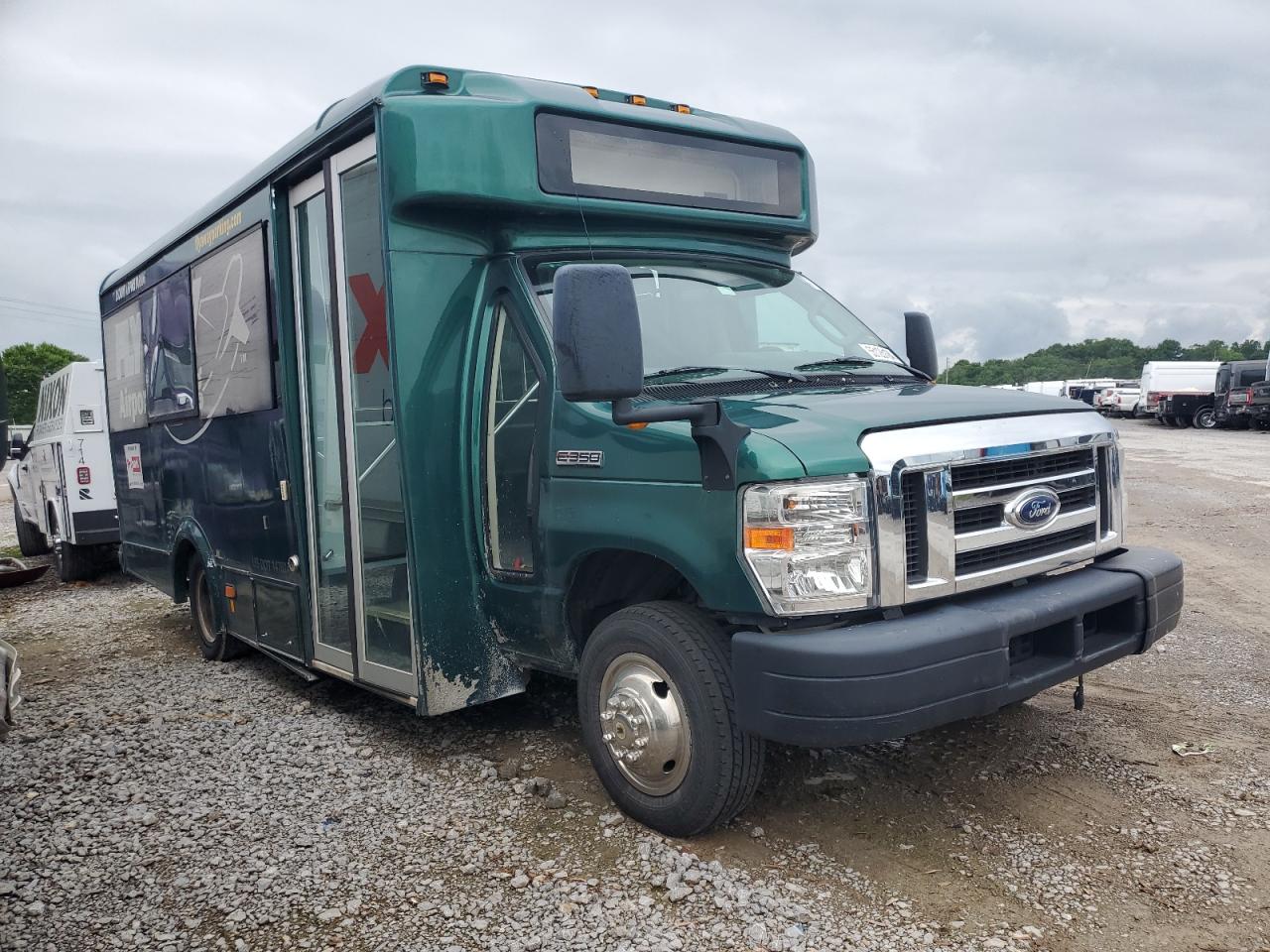 Ford Econoline (2017)