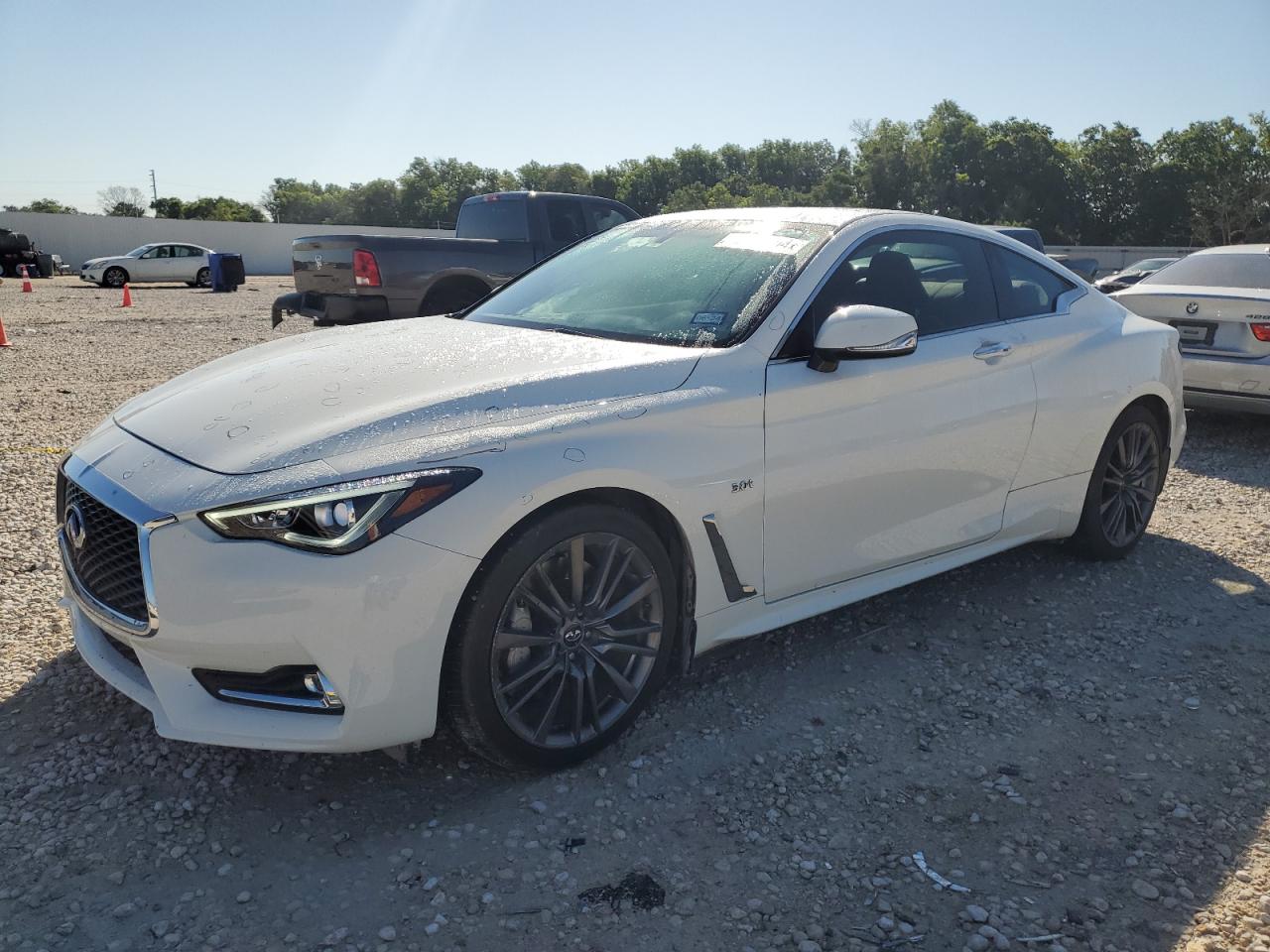 Infiniti Q60 (2017)