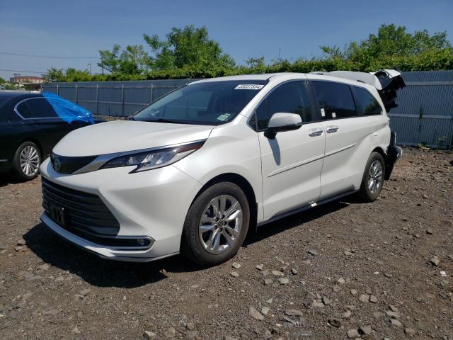 Toyota Sienna (2023)