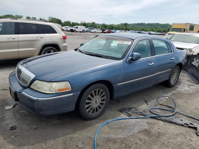 Lincoln Towncar (2005)