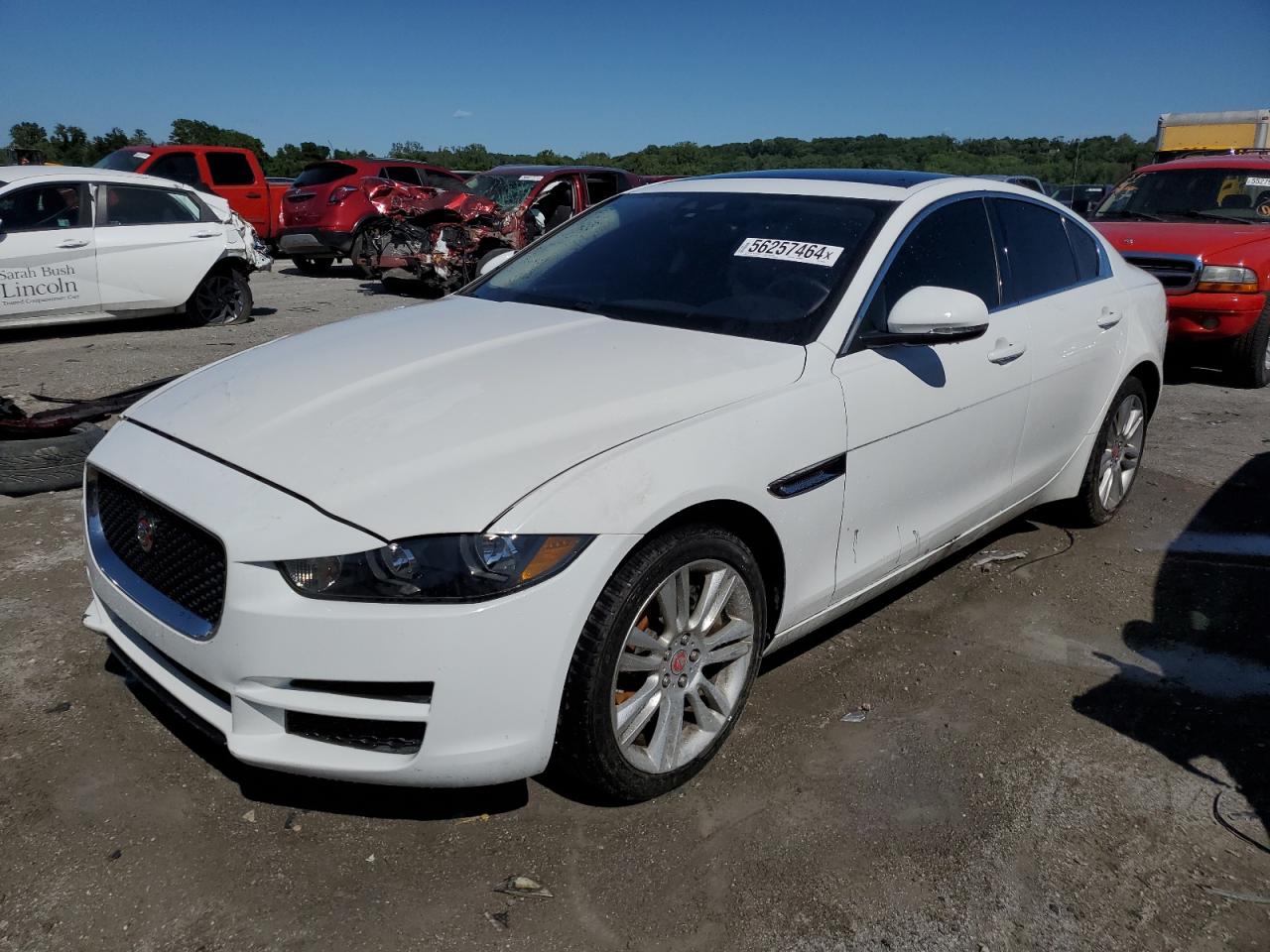 Jaguar Xe (2019)