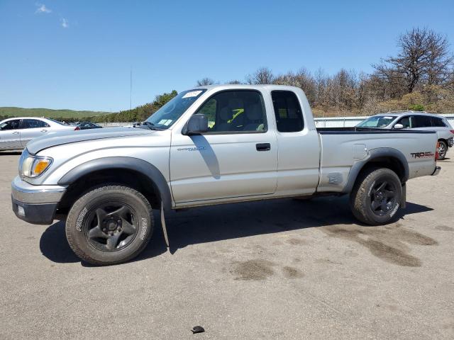 Toyota Tacoma (2004)