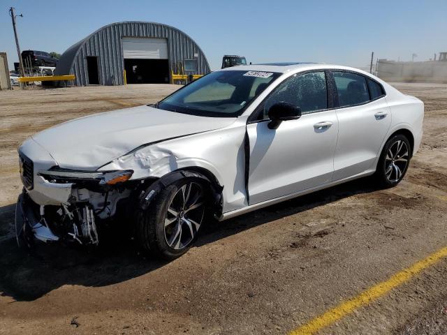 Volvo S60 plus (2024)