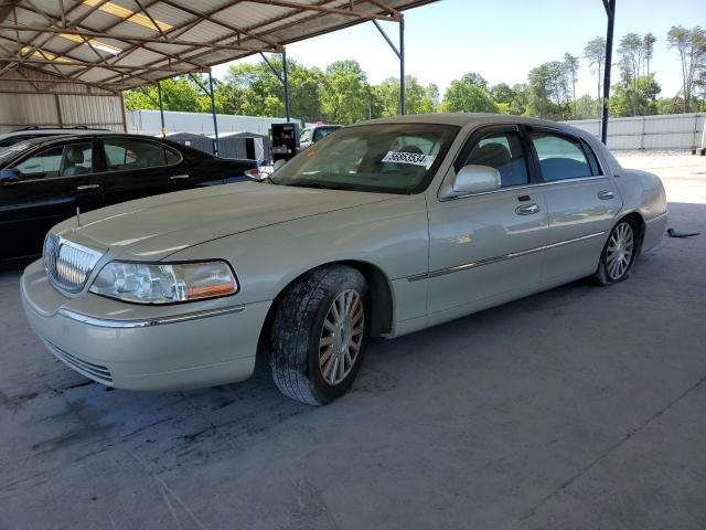 Lincoln Towncar (2004)