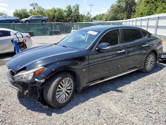 Infiniti Q70 (2015)