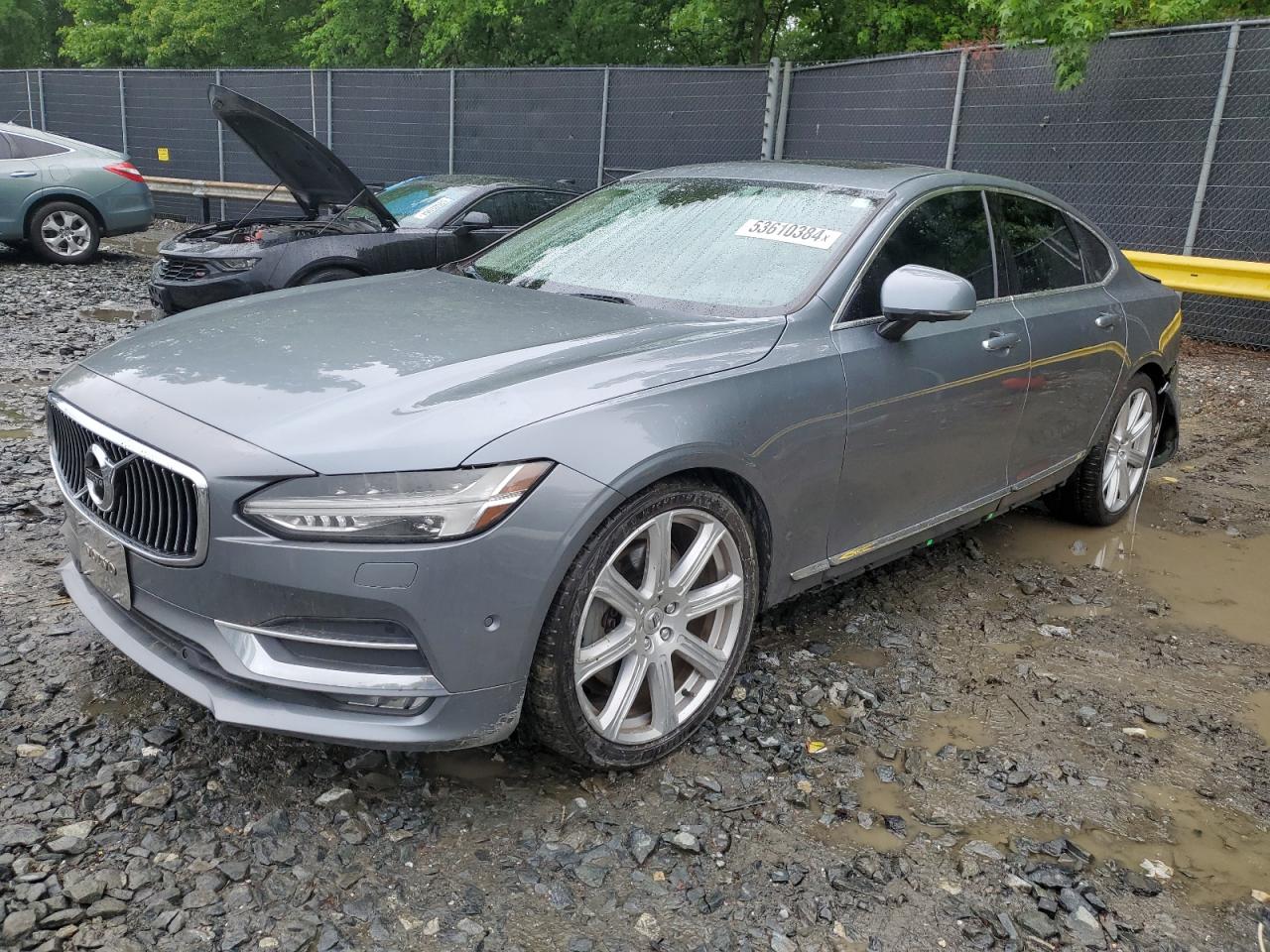 Volvo S90 (2017)