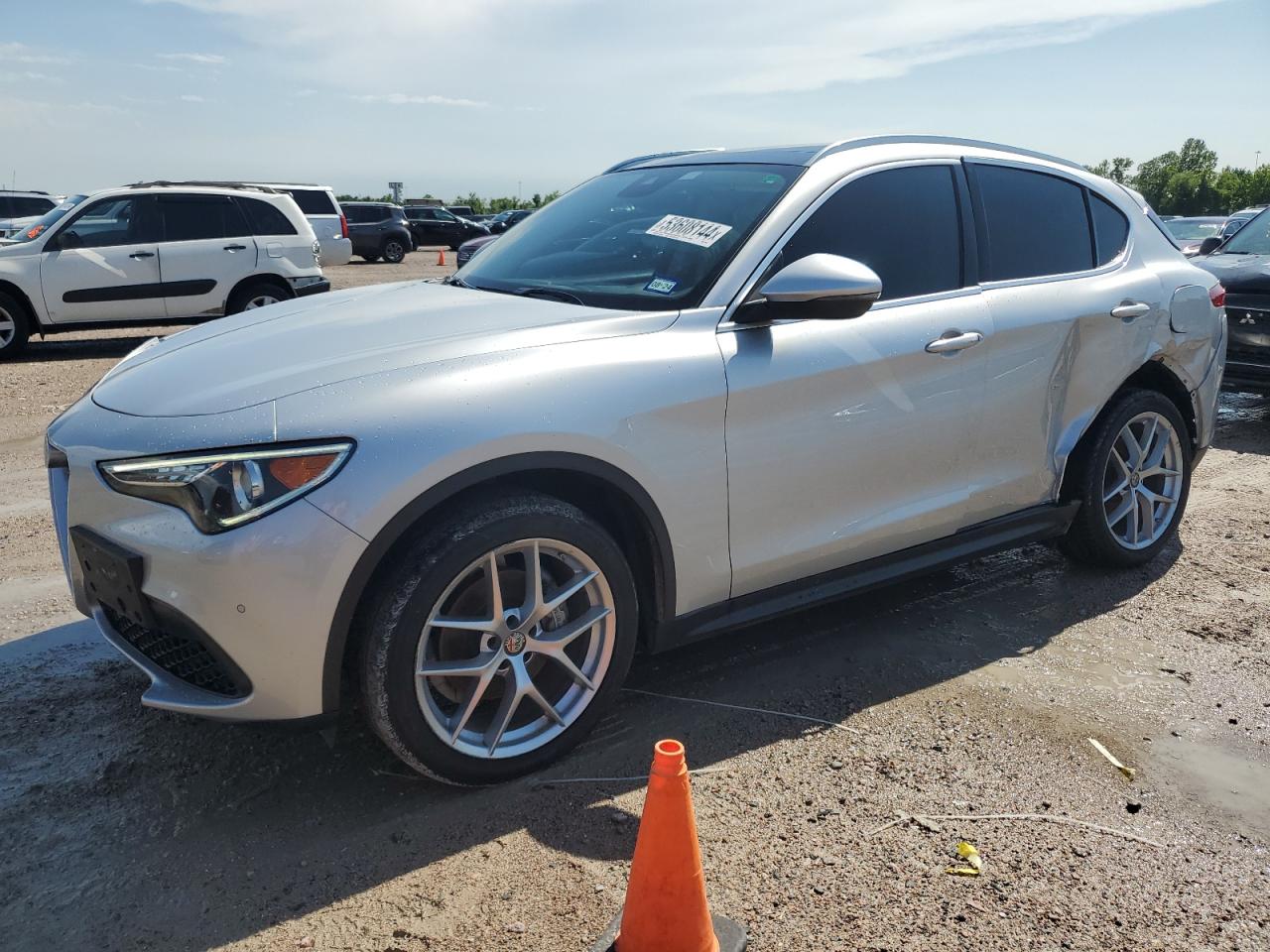 Alfa-romeo Stelvio (2019)