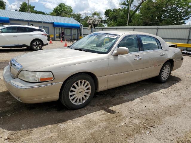 Lincoln Towncar (2005)