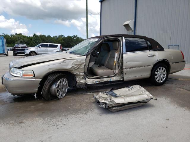 Lincoln Towncar (2011)