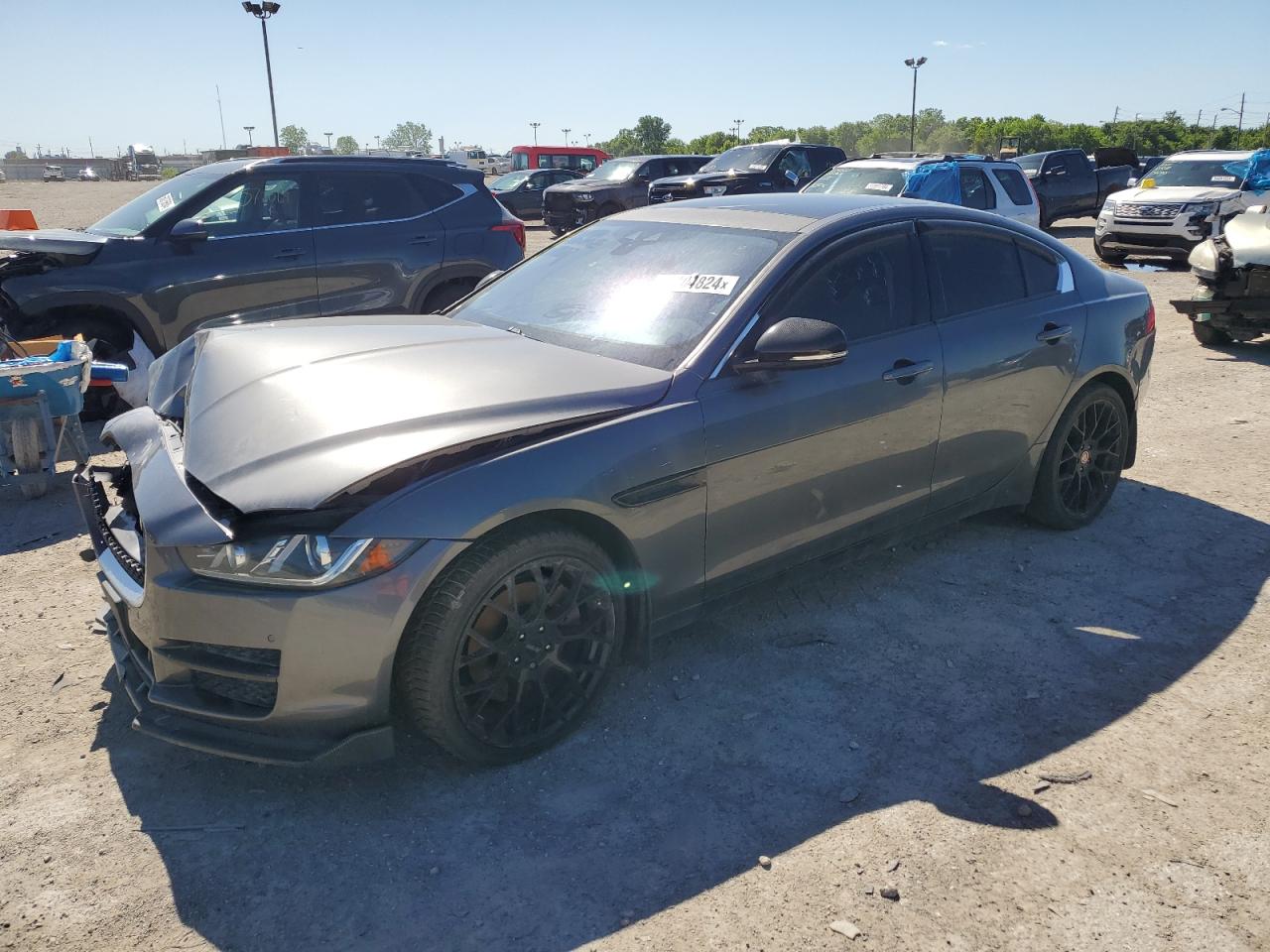 Jaguar Xe (2018)