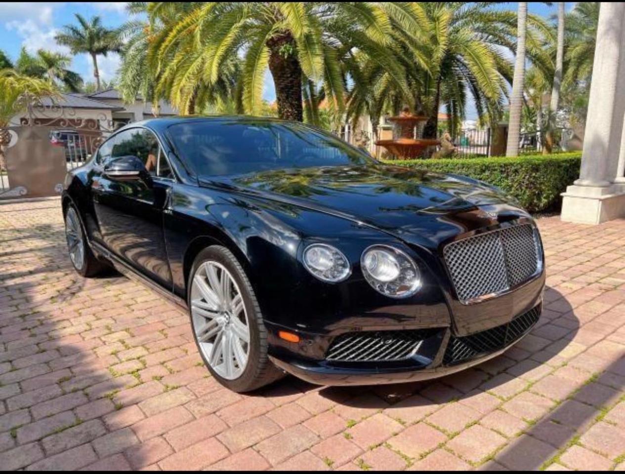 Bentley Bentayga (2014)