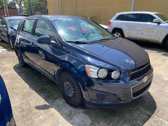 Chevrolet Sonic ls (2015)