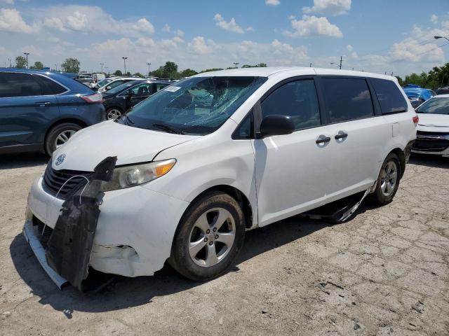Toyota Sienna (2013)