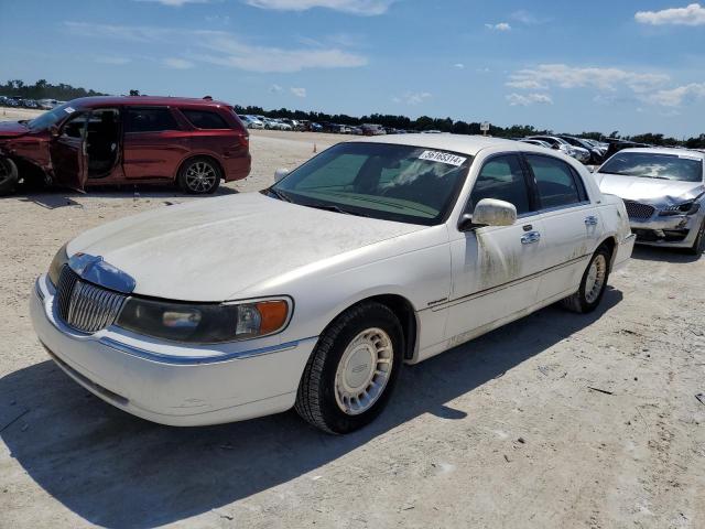 Lincoln Towncar (2001)