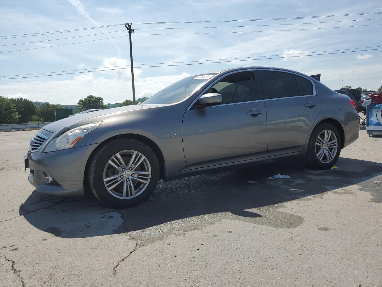 Infiniti G (2013)