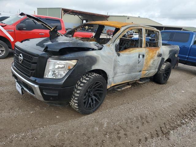 Nissan Titan (2022)