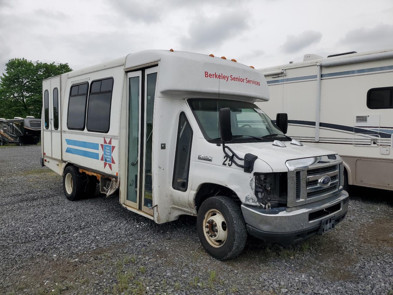 Ford Econoline (2016)