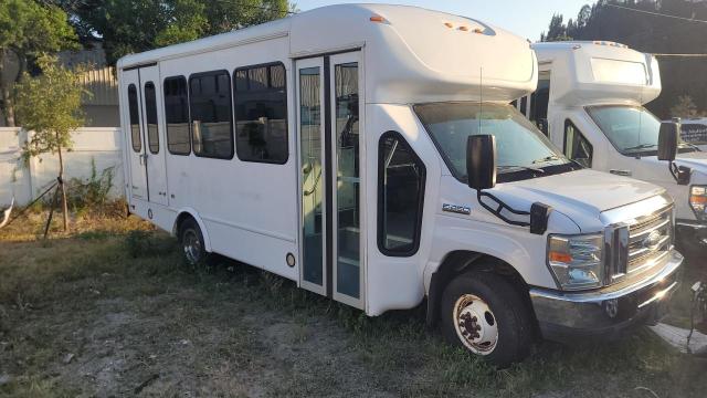 Ford Econoline (2015)