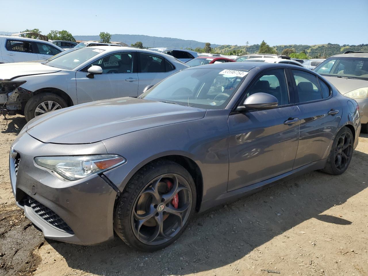 Alfa-romeo Giulia (2017)