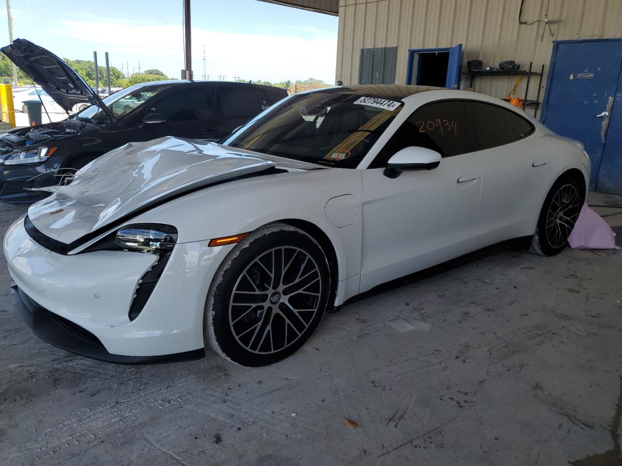 Porsche Taycan (2021)