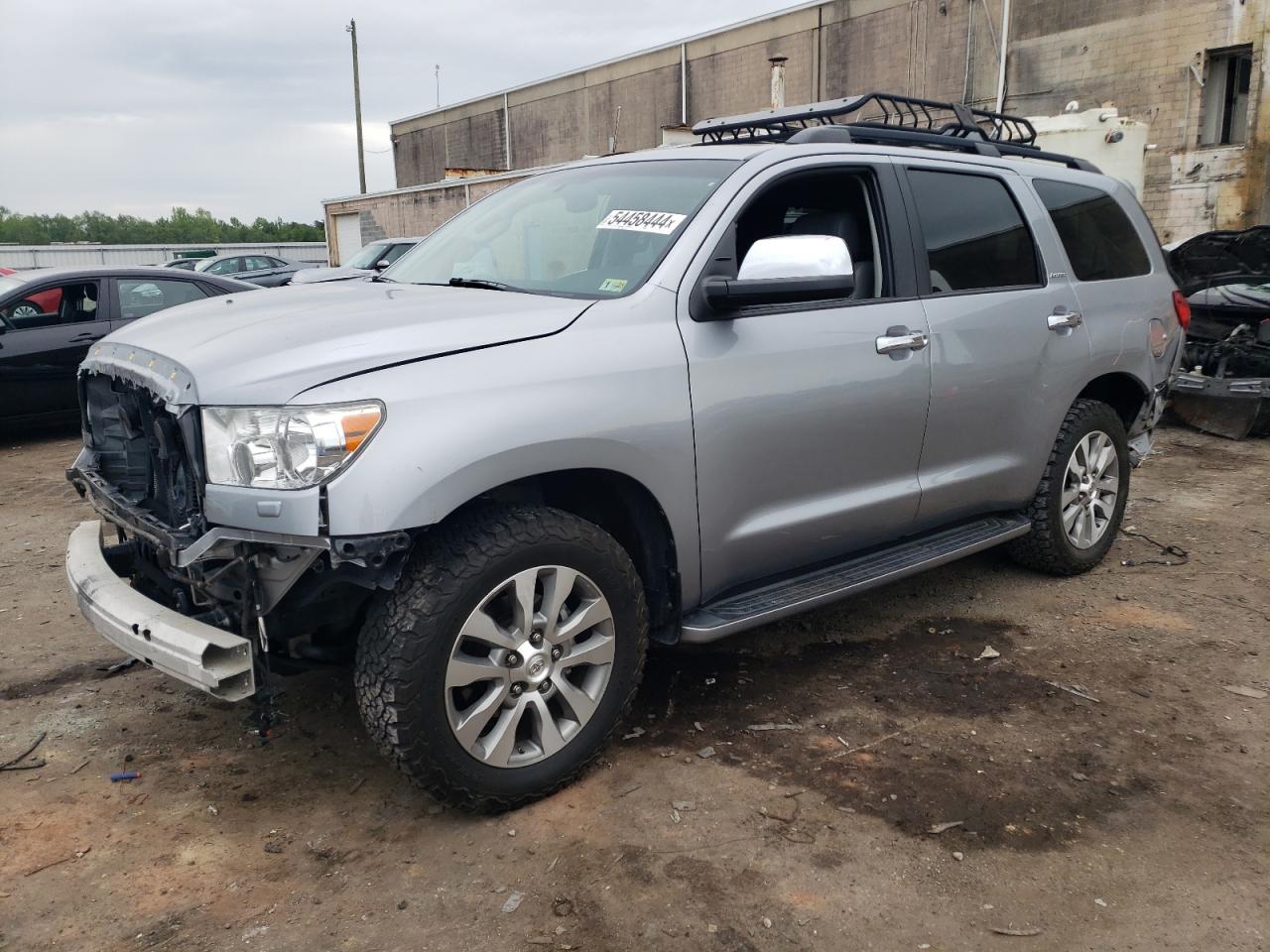Toyota Sequoia (2015)