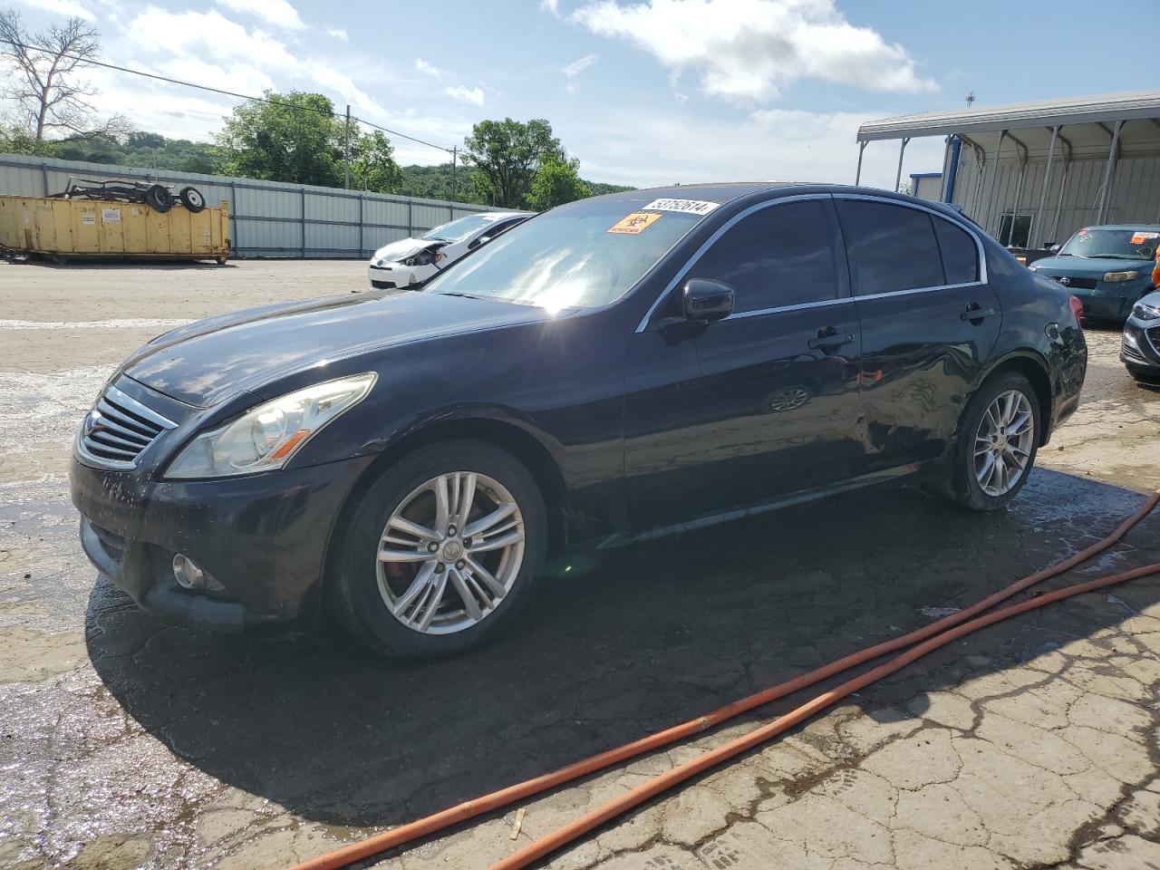 Infiniti G (2012)