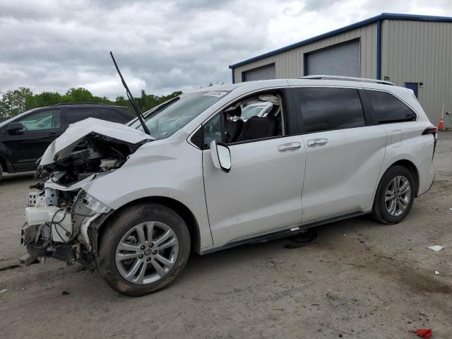 Toyota Sienna (2024)
